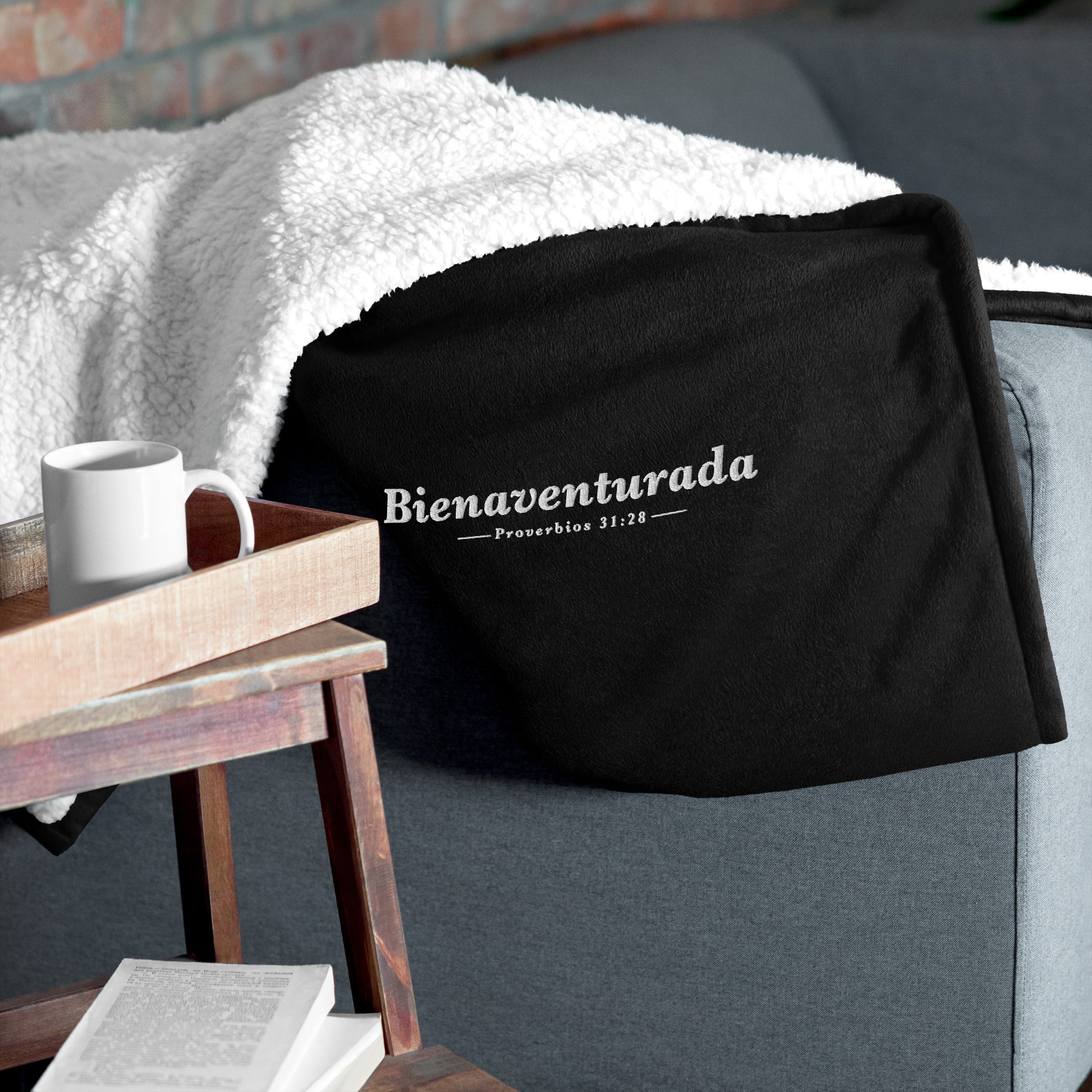 "Bienaventurada" - Bordado - Premium Sherpa Blanket