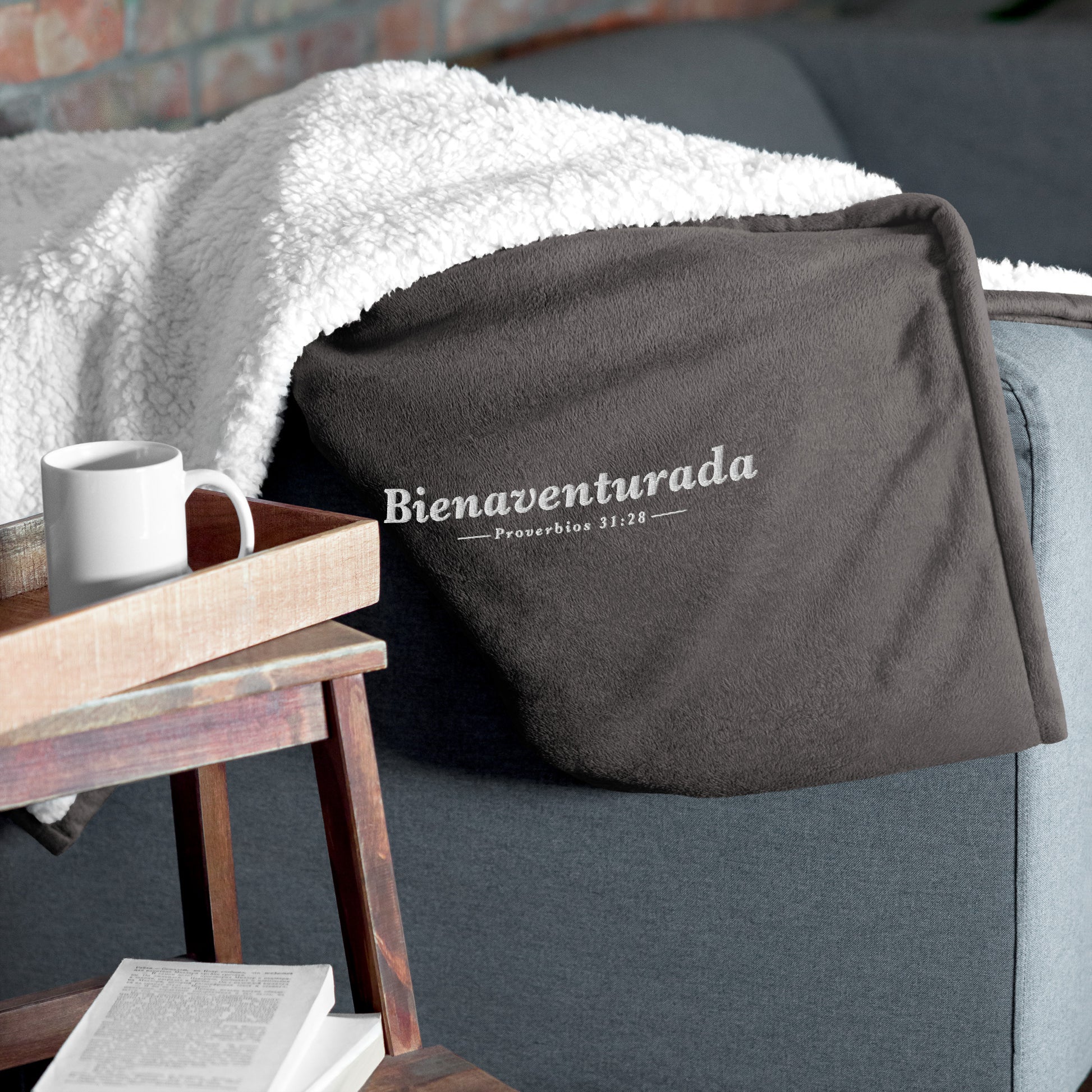 "Bienaventurada" - Bordado - Premium Sherpa Blanket