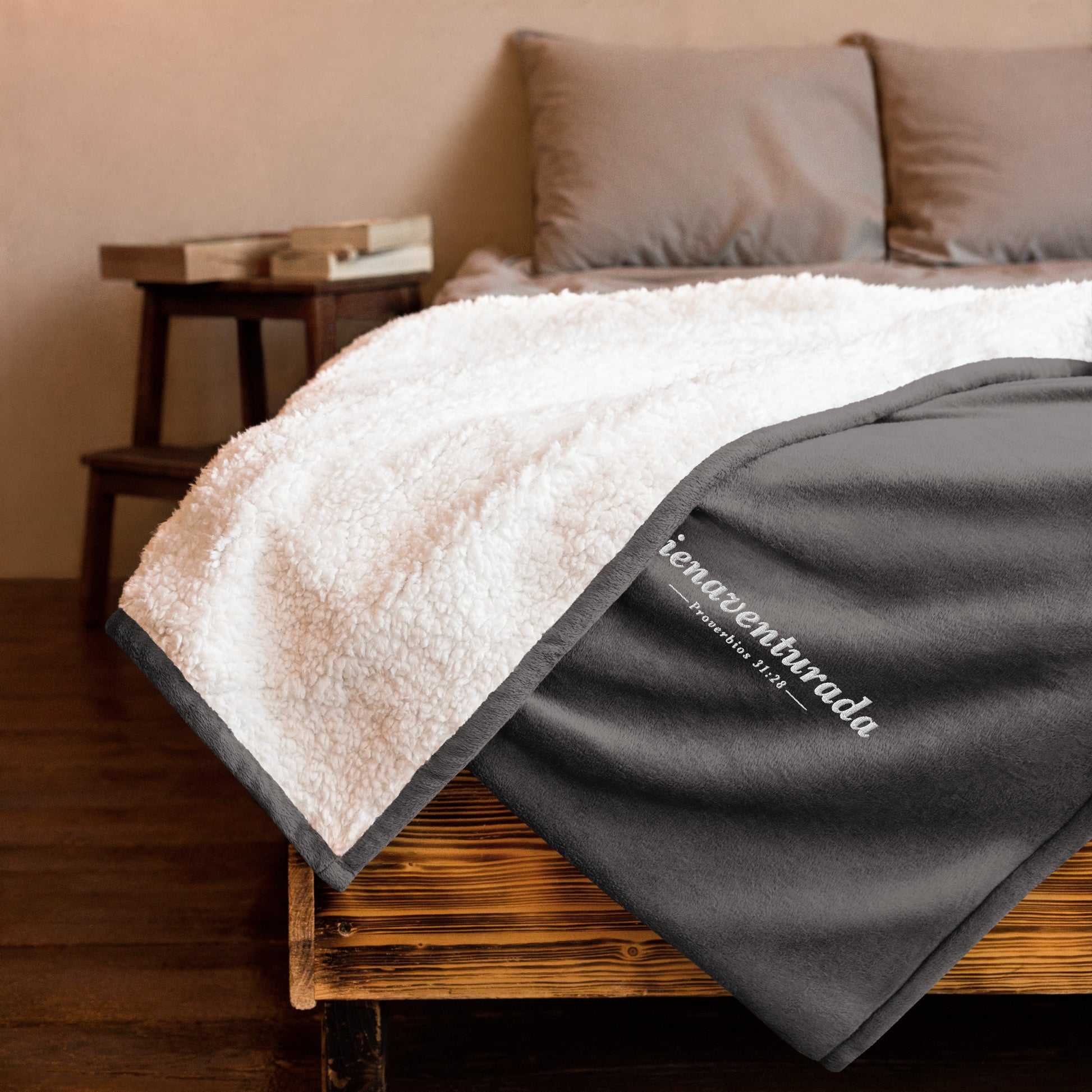 "Bienaventurada" - Bordado - Premium Sherpa Blanket