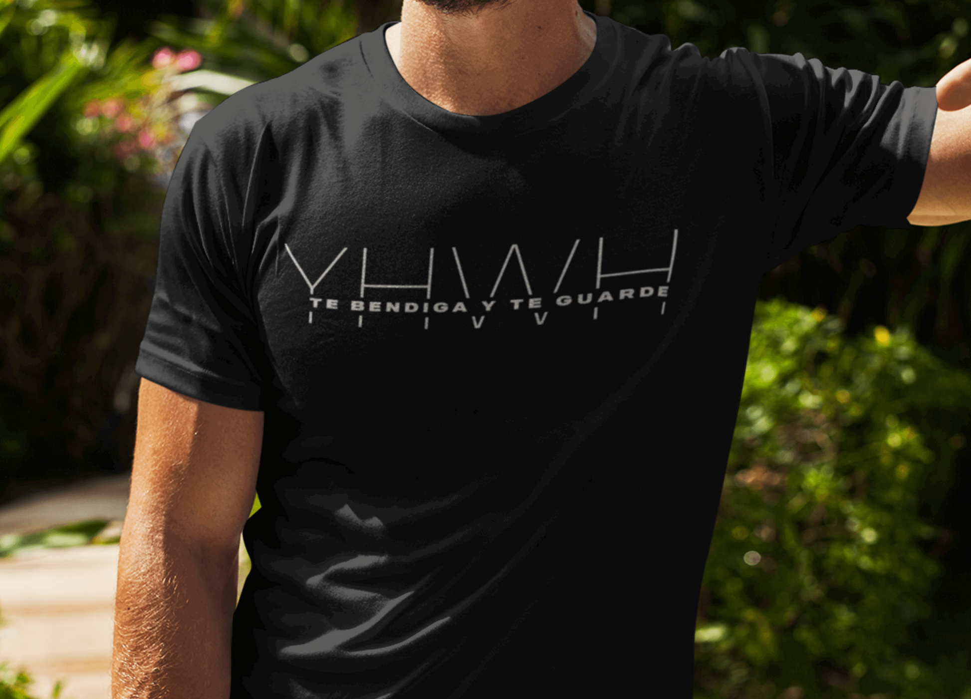 YHWH (Jehovah/Yahweh) Te Bendiga y Te Guarde Camisa Cristiana - Letra Fina - Joe Camilo Designs