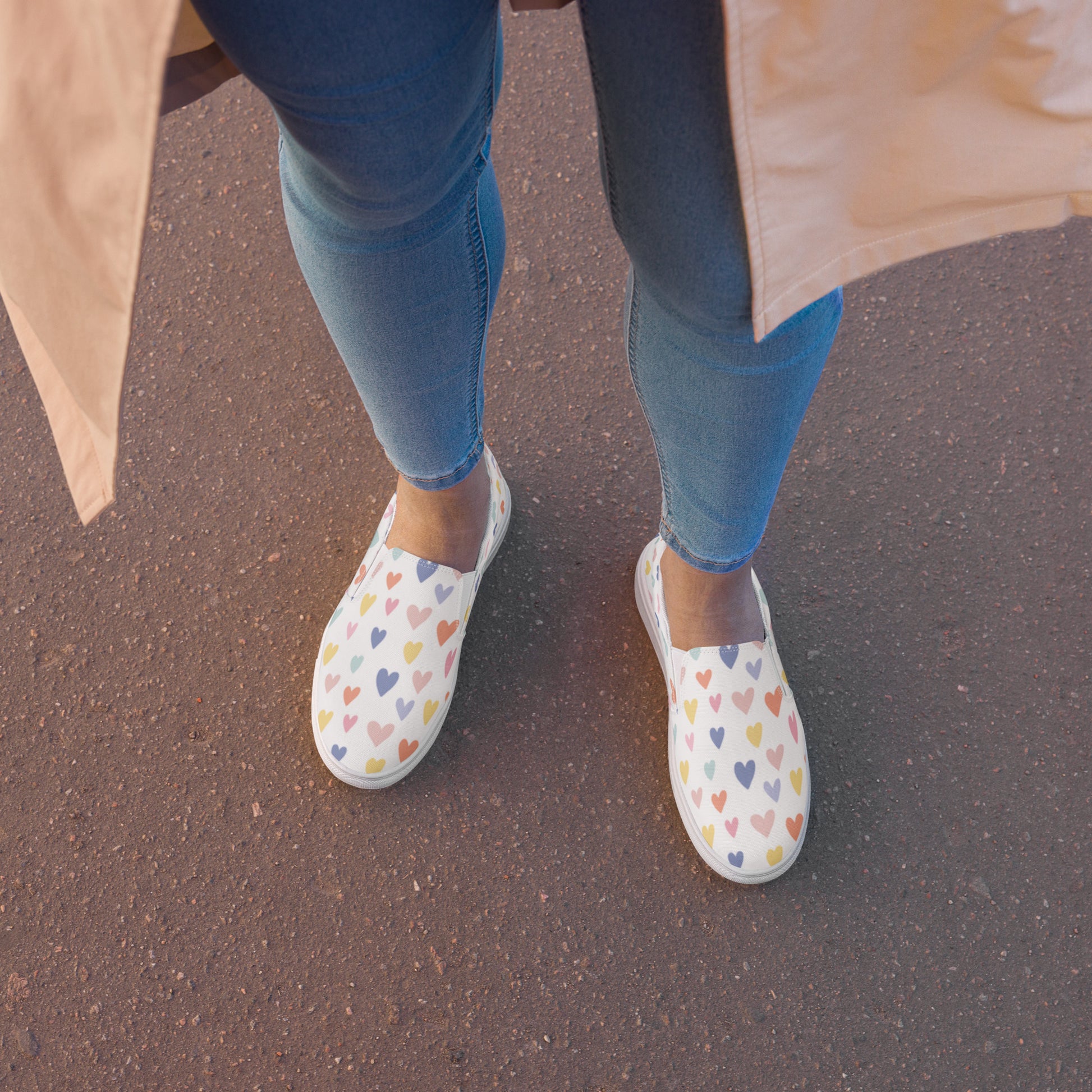 "Heartfelt" Women’s Slip-on Canvas